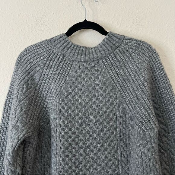 Soft Surroundings Noemi Pearl Cable Knit Sweater Crewneck Gray Size Small - Picture 8 of 9